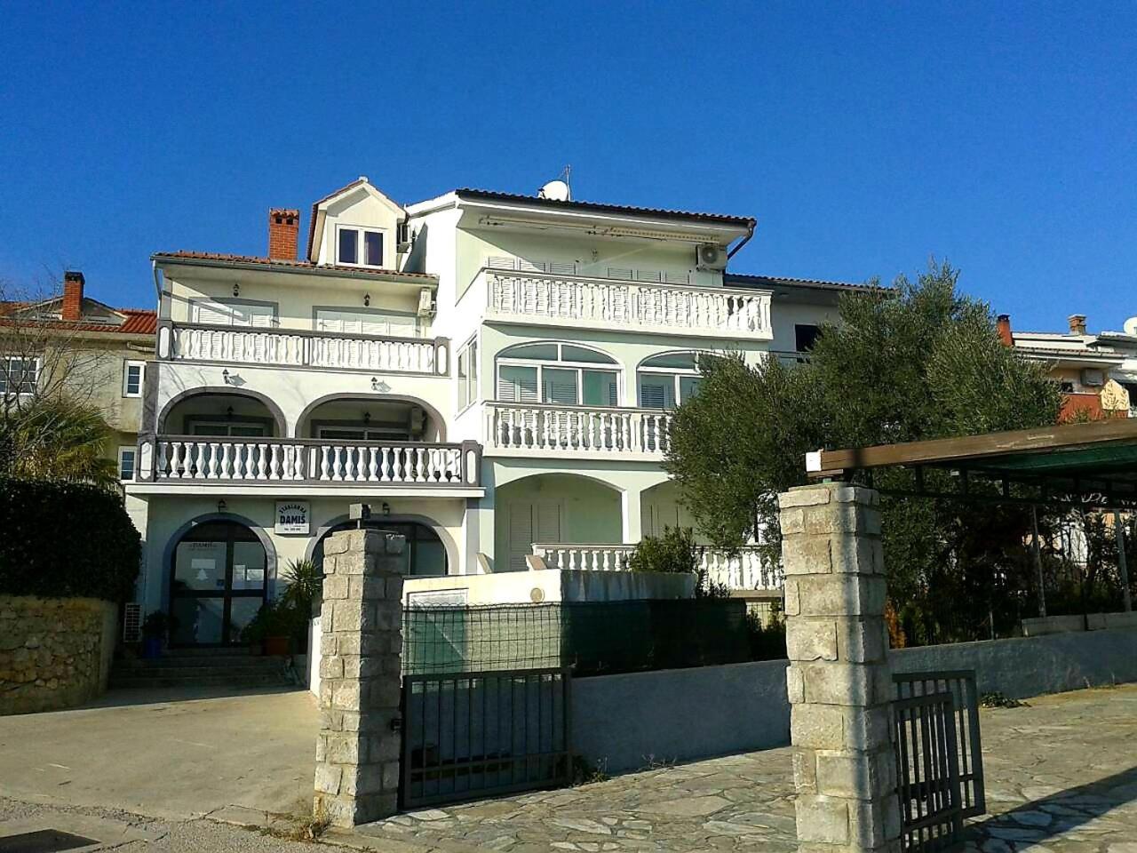 Apartmani Djurda Krk Town Buitenkant foto