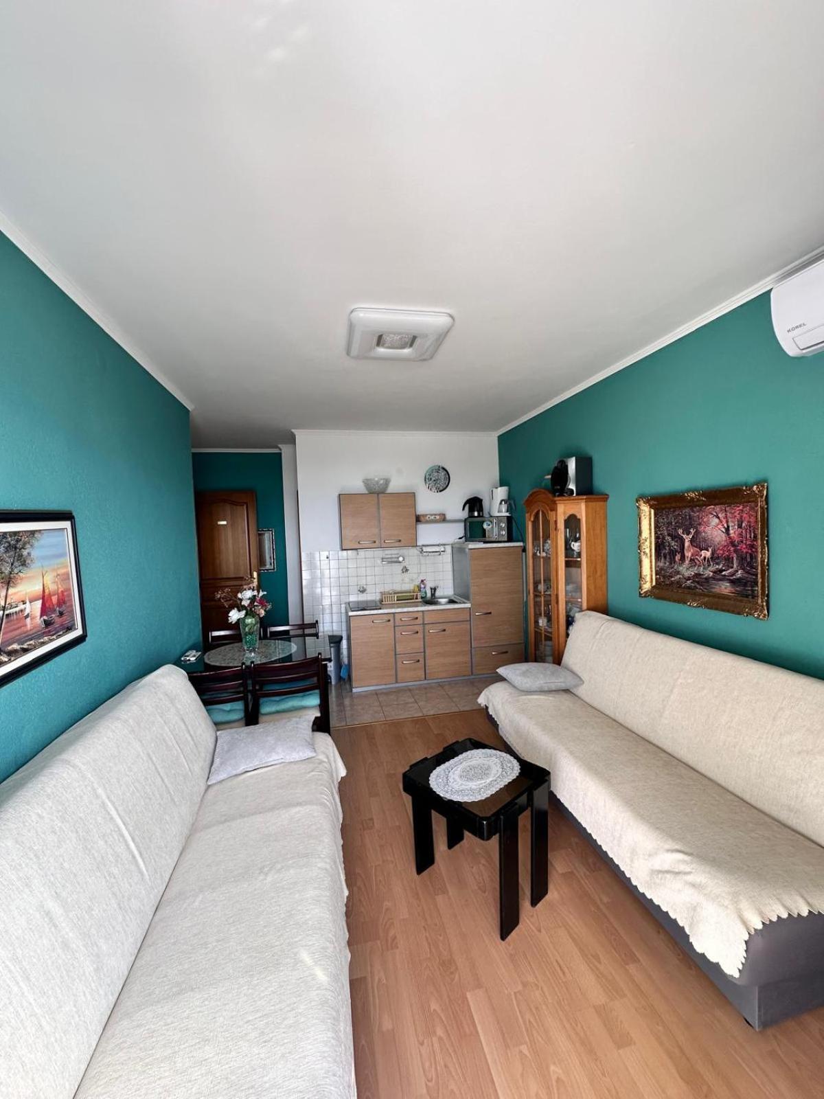 Apartmani Djurda Krk Town Buitenkant foto