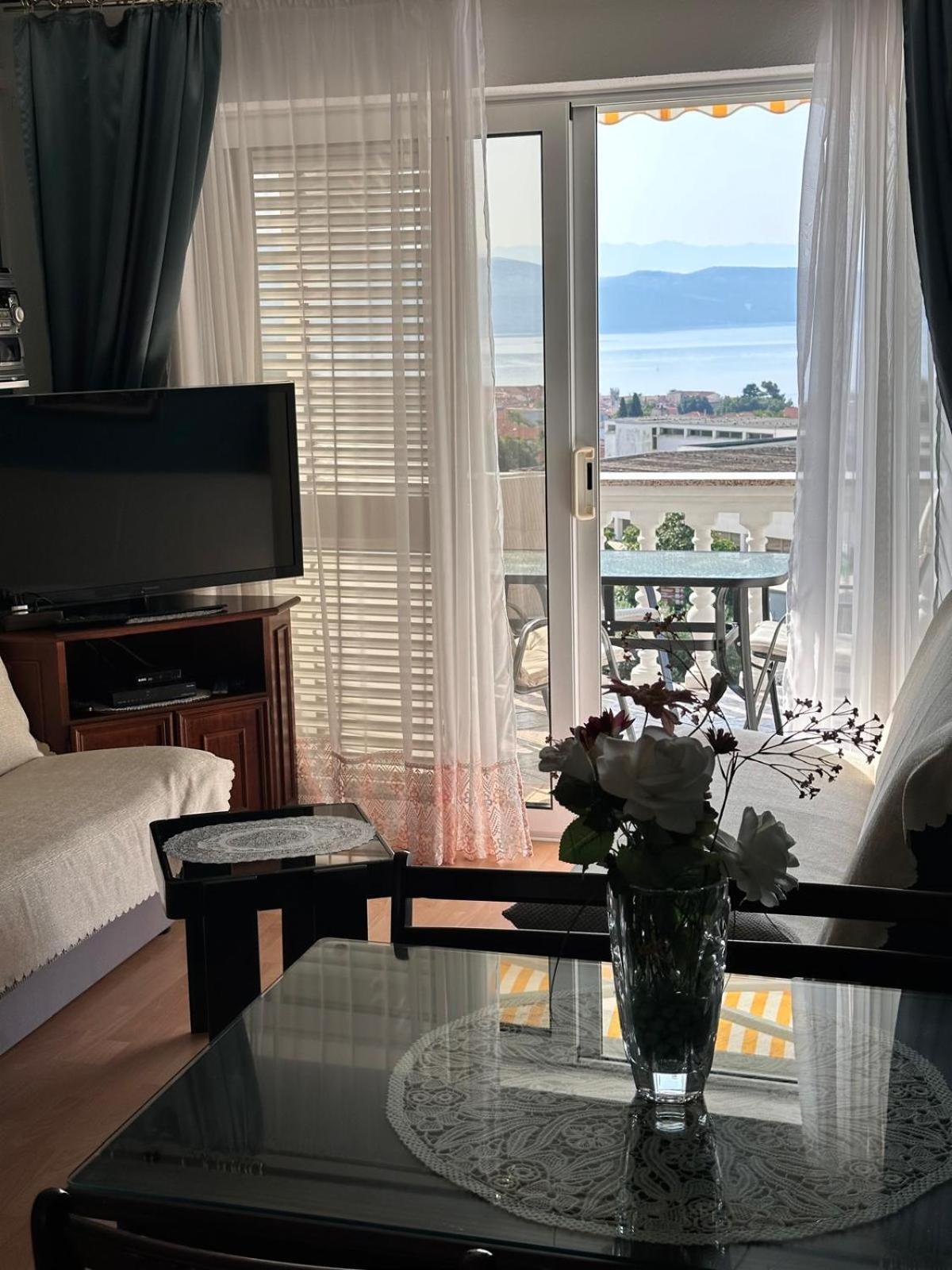 Apartmani Djurda Krk Town Buitenkant foto