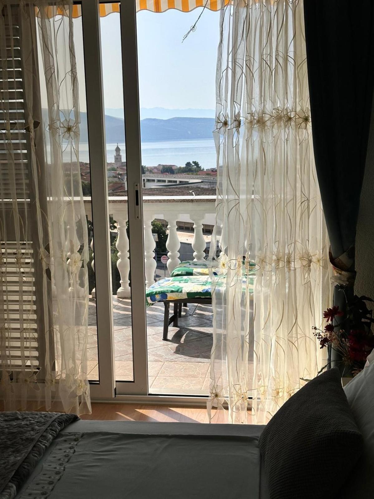 Apartmani Djurda Krk Town Buitenkant foto