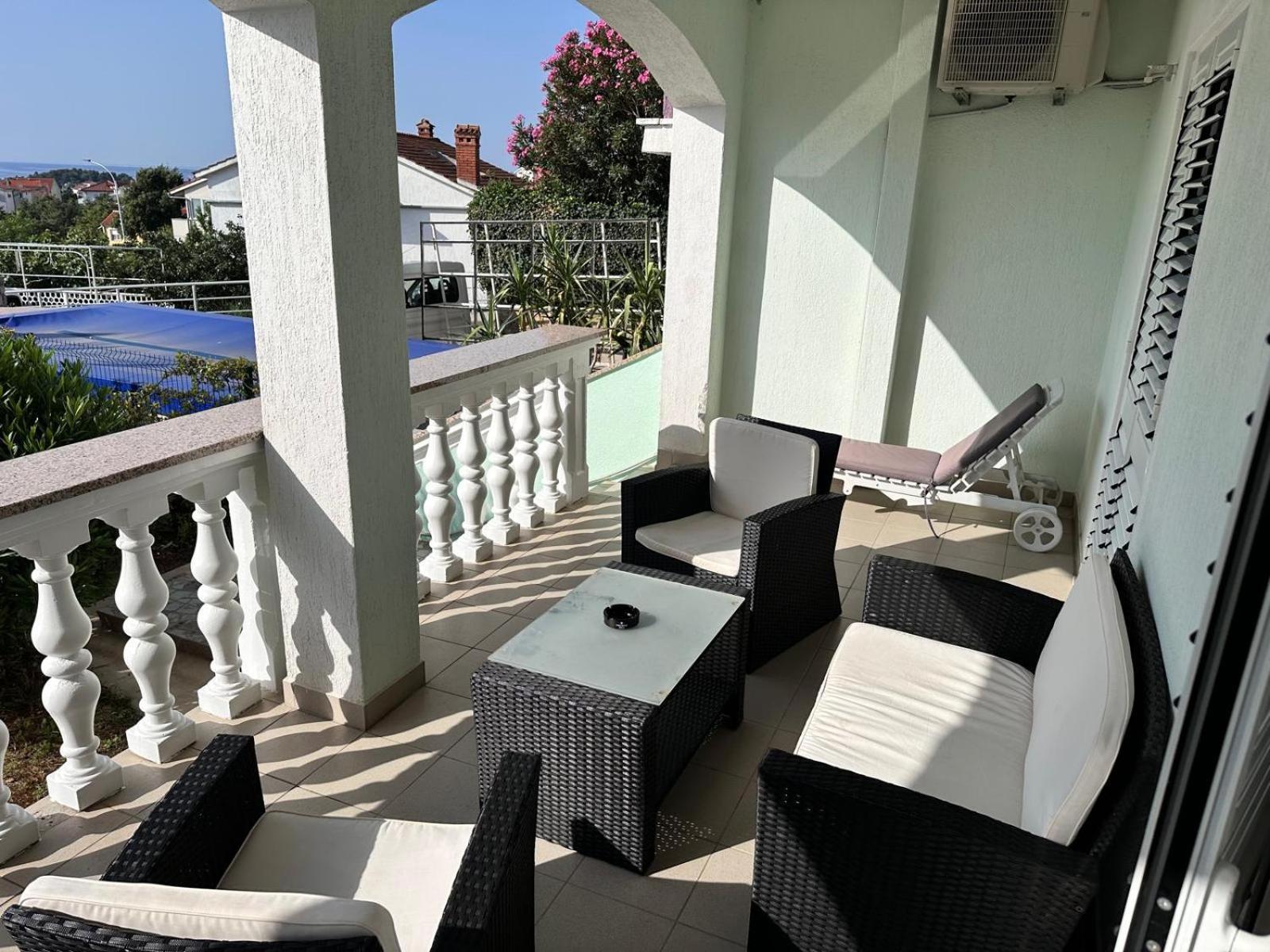 Apartmani Djurda Krk Town Buitenkant foto