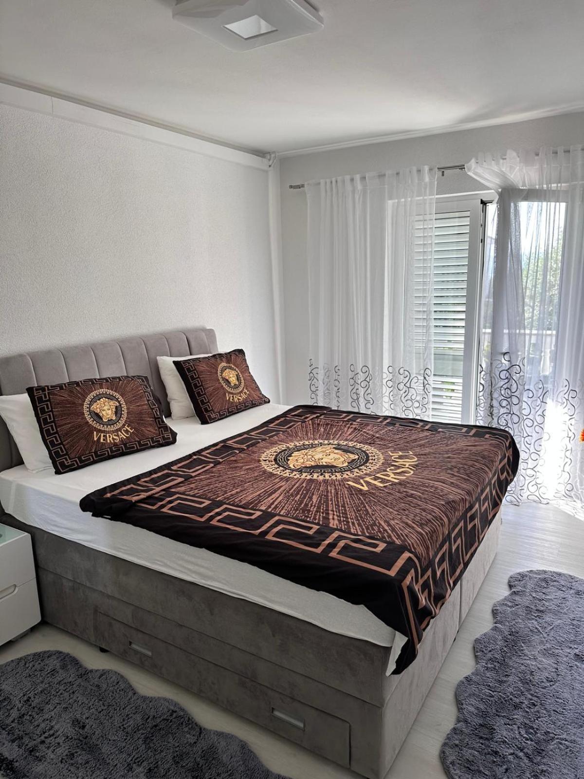 Apartmani Djurda Krk Town Buitenkant foto