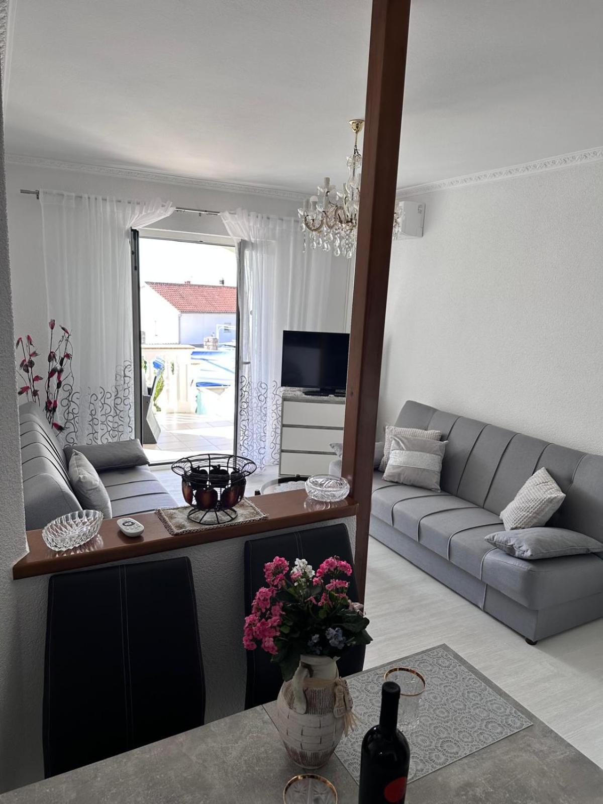 Apartmani Djurda Krk Town Buitenkant foto
